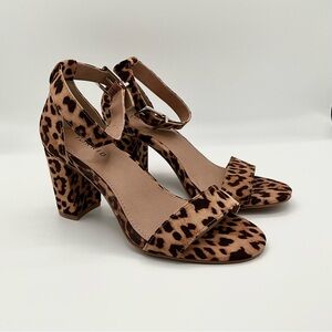NEW w/o Box Torrid Leopard Print Faux Suede Ankle Strap Tapered Heel US 7.5W
